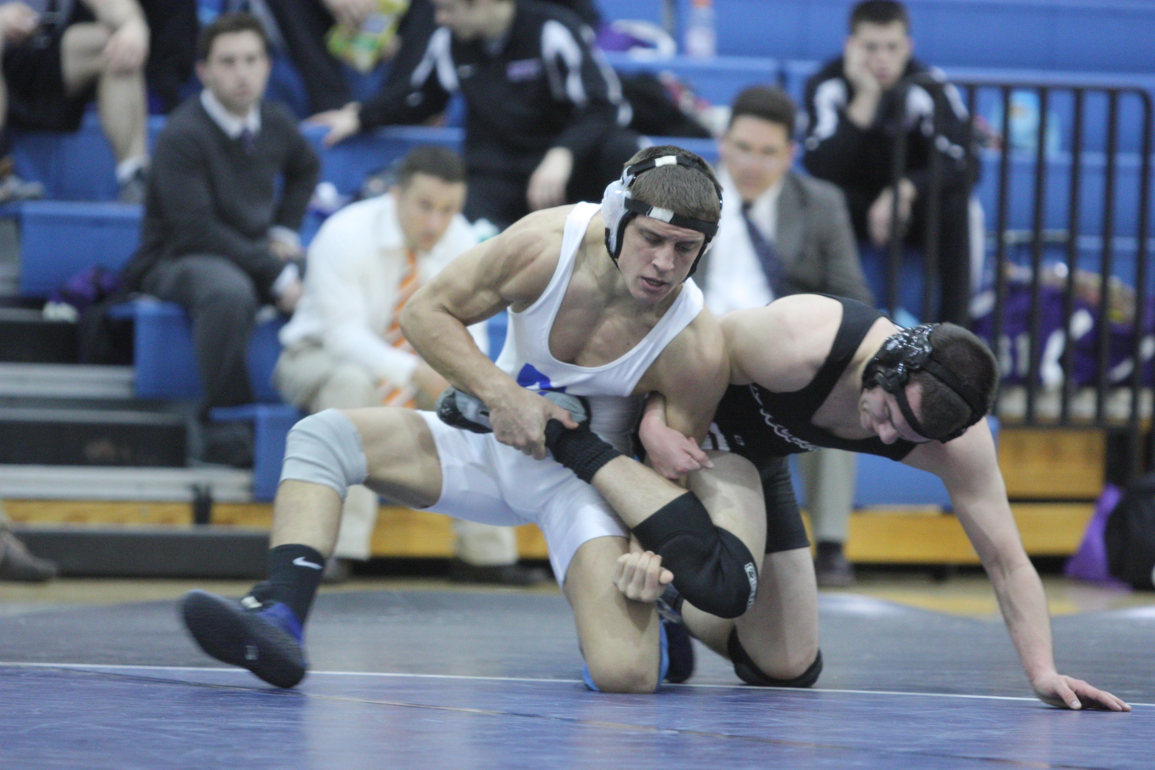 Drew Gardella wrestling